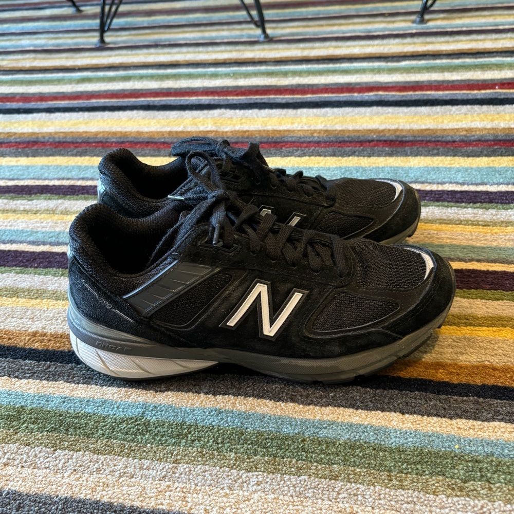 New Balance 990v5 black